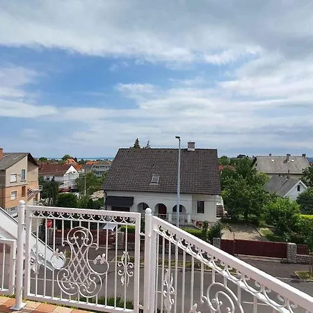 In - Balaton 27839 *